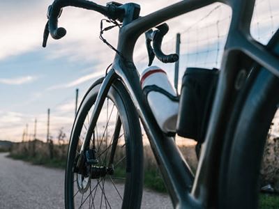 일본의 상위 10개 탄소 섬유 프레임 제조업체